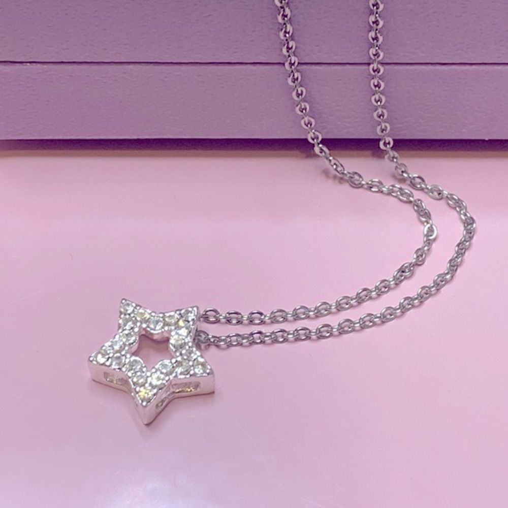 💛 Y2k Silver Tone Crystal Star Necklace